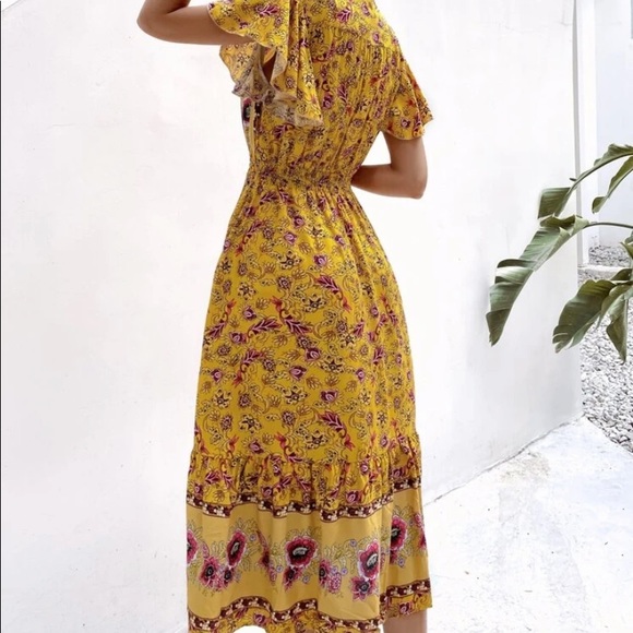 Boho floral V neck button ruffle dress - Picture 3 of 6